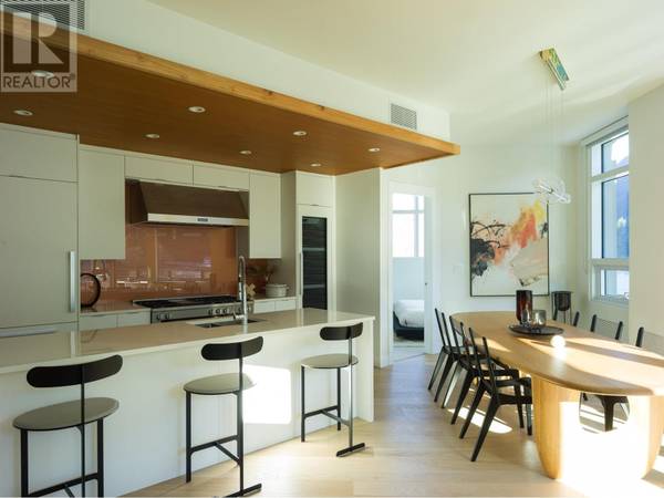 West Vancouver, BC V7W0A4,6707 NELSON AVE #302