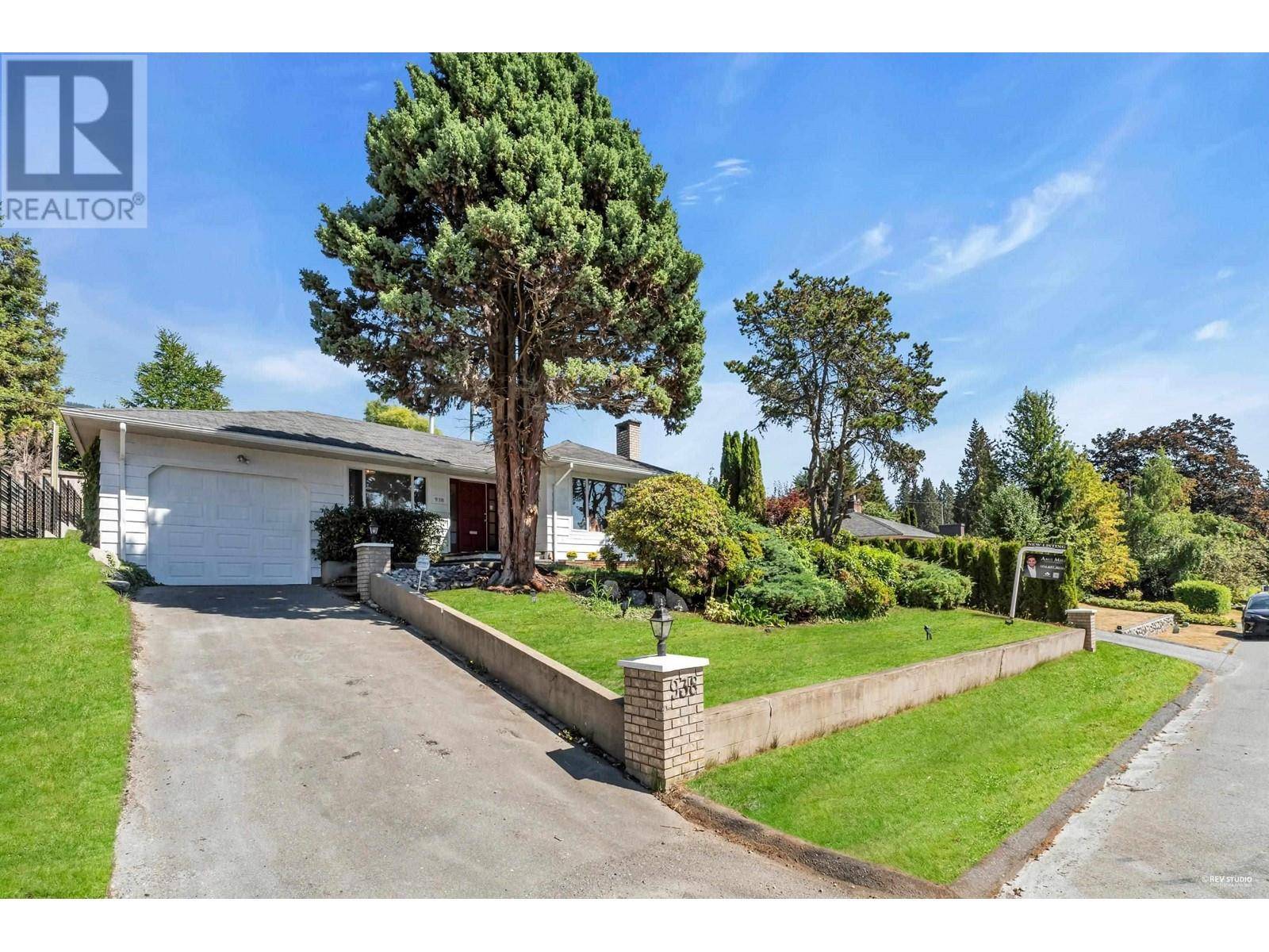 938 LEOVISTA AVENUE, North Vancouver, BC V7R1R2