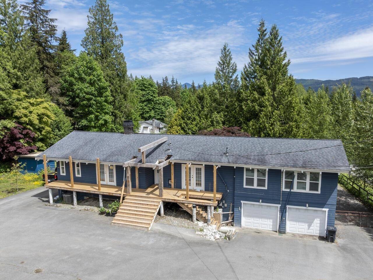 Mission, BC V4S1B8,12066 CARR STREET