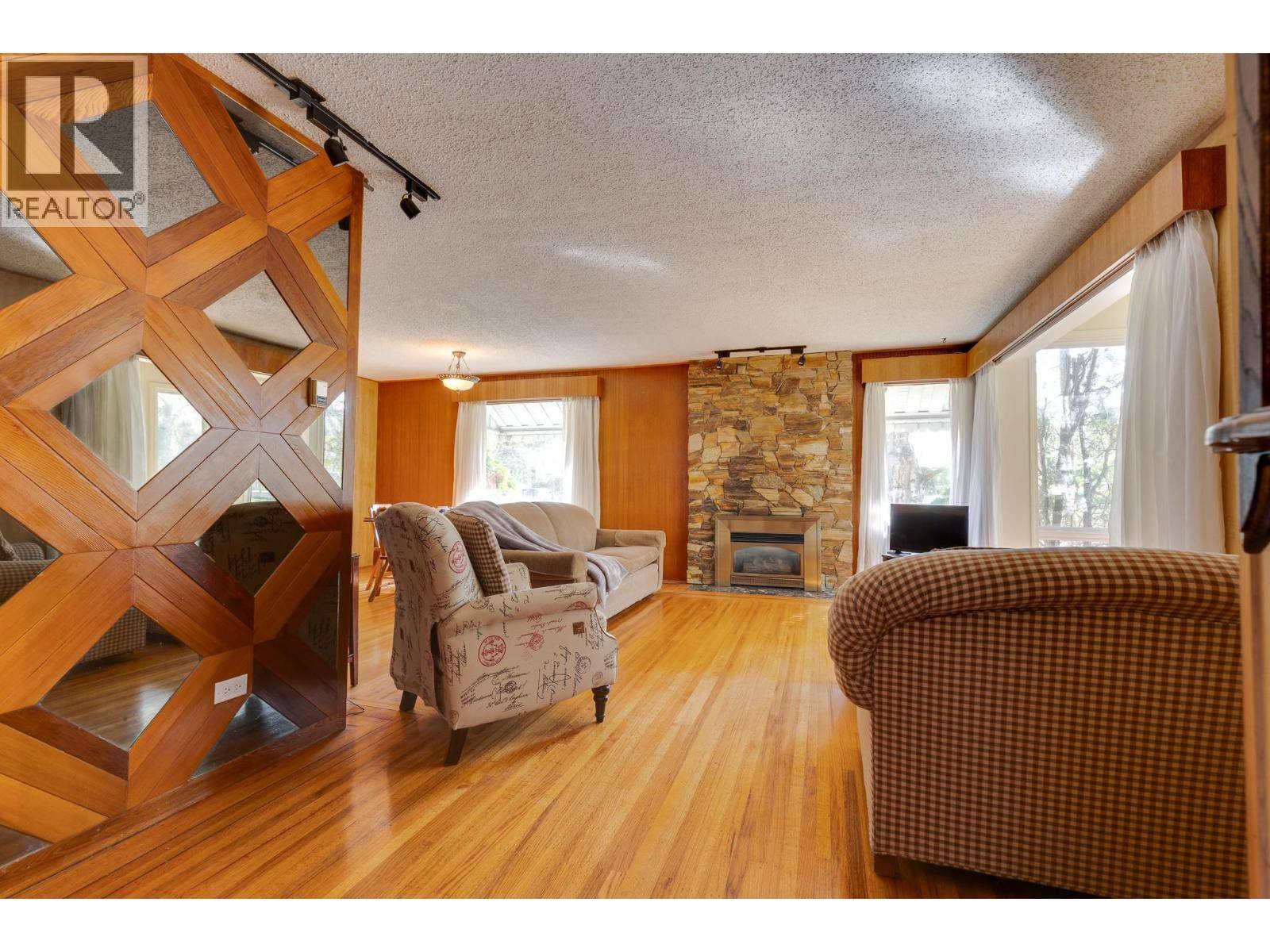 Prince George, BC V2L1B6,1591 CEDAR STREET
