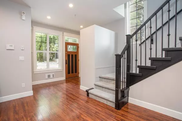 White Rock, BC V4B4S5,1598 PARKER PLACE