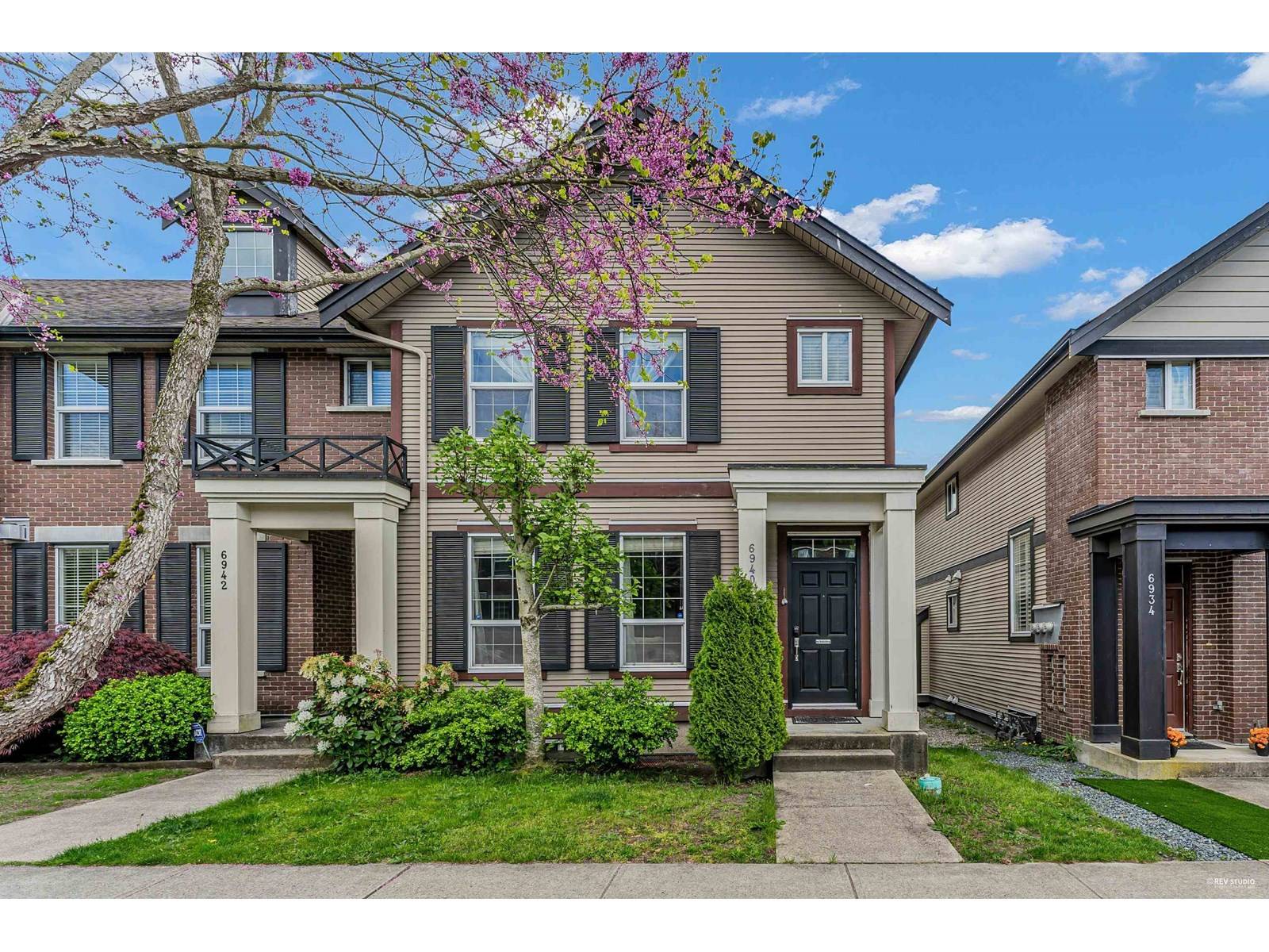 6940 208A STREET, Langley, BC V2Y0G1