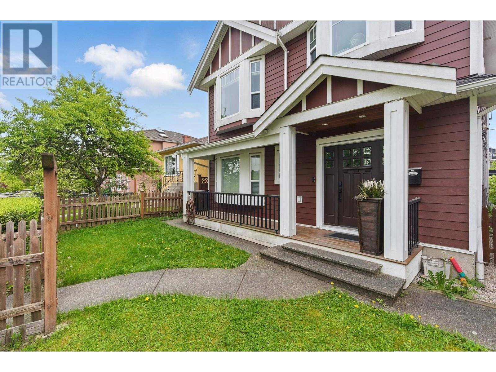 Vancouver, BC V5M2W2,2784 E 21ST AVENUE