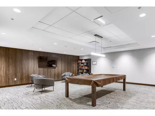 White Rock, BC V4B0C2,1500 MARTIN #1902