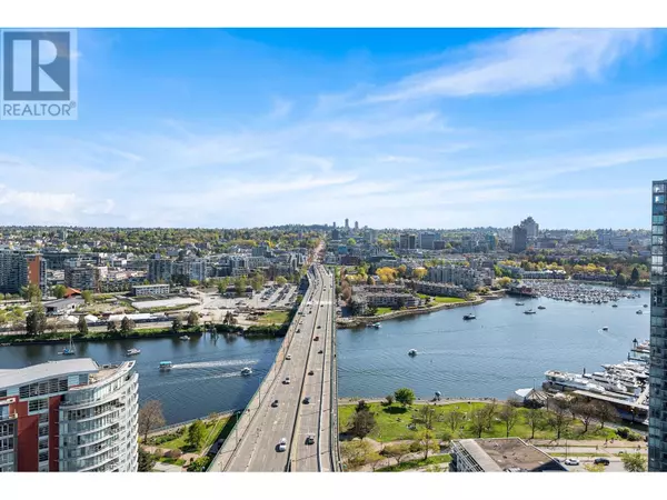 Vancouver, BC V6Z0E7,89 NELSON ST #2717