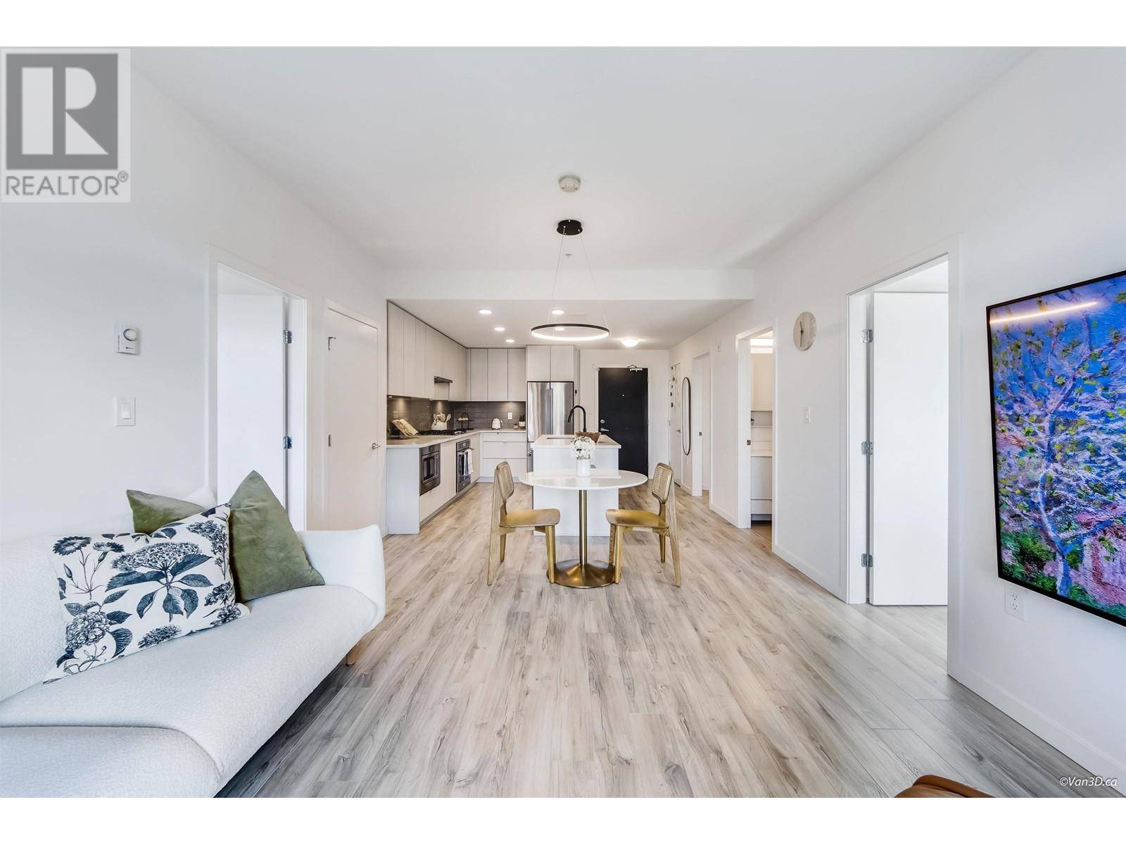 Coquitlam, BC V3J0K1,621 REGAN AVE #309