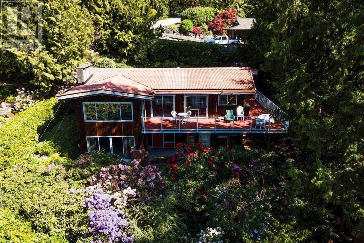 90 OCEANVIEW ROAD, Lions Bay, BC V0N2E0