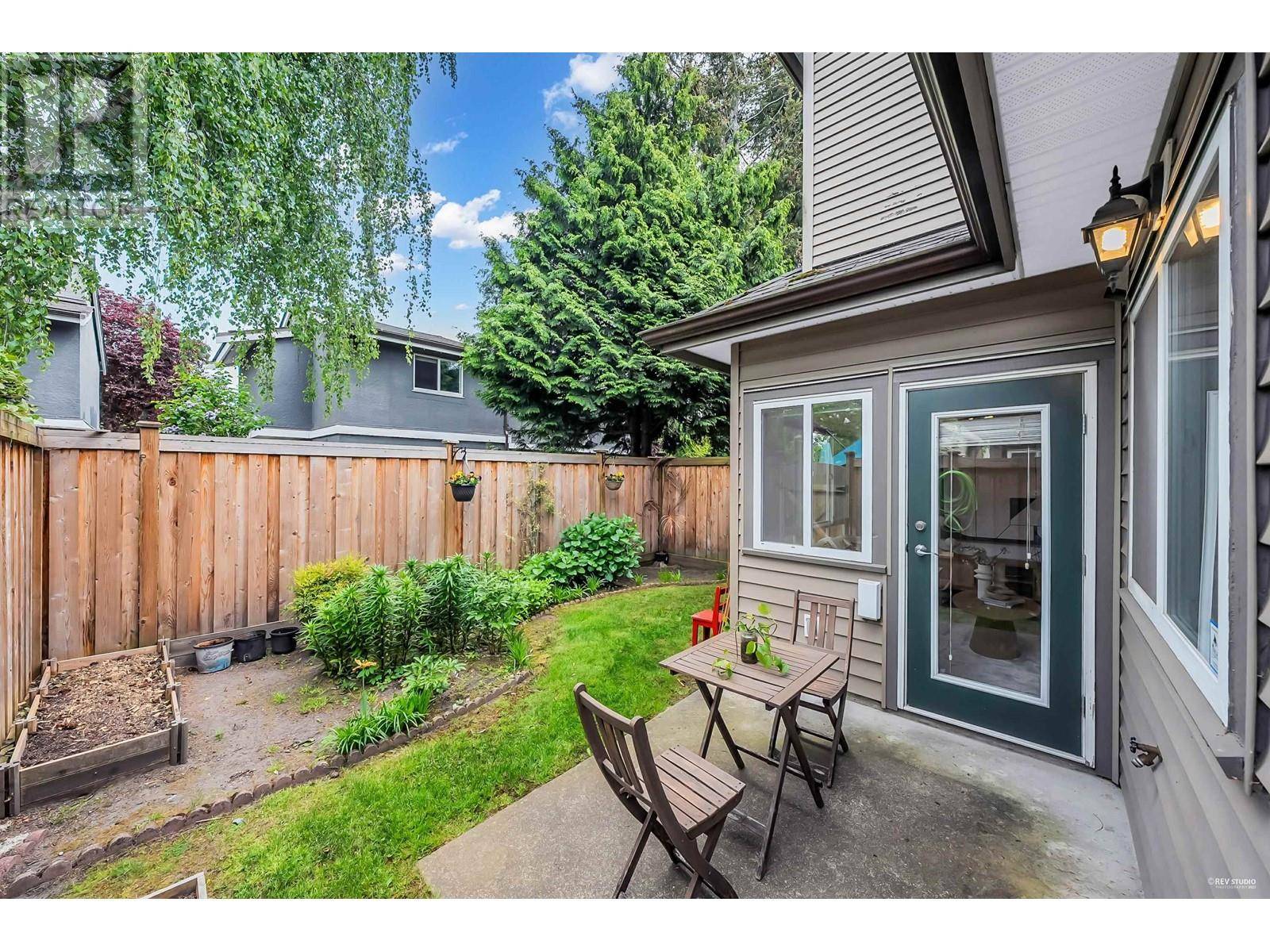 Richmond, BC V7E1S5,11100 NO. 1 RD #10