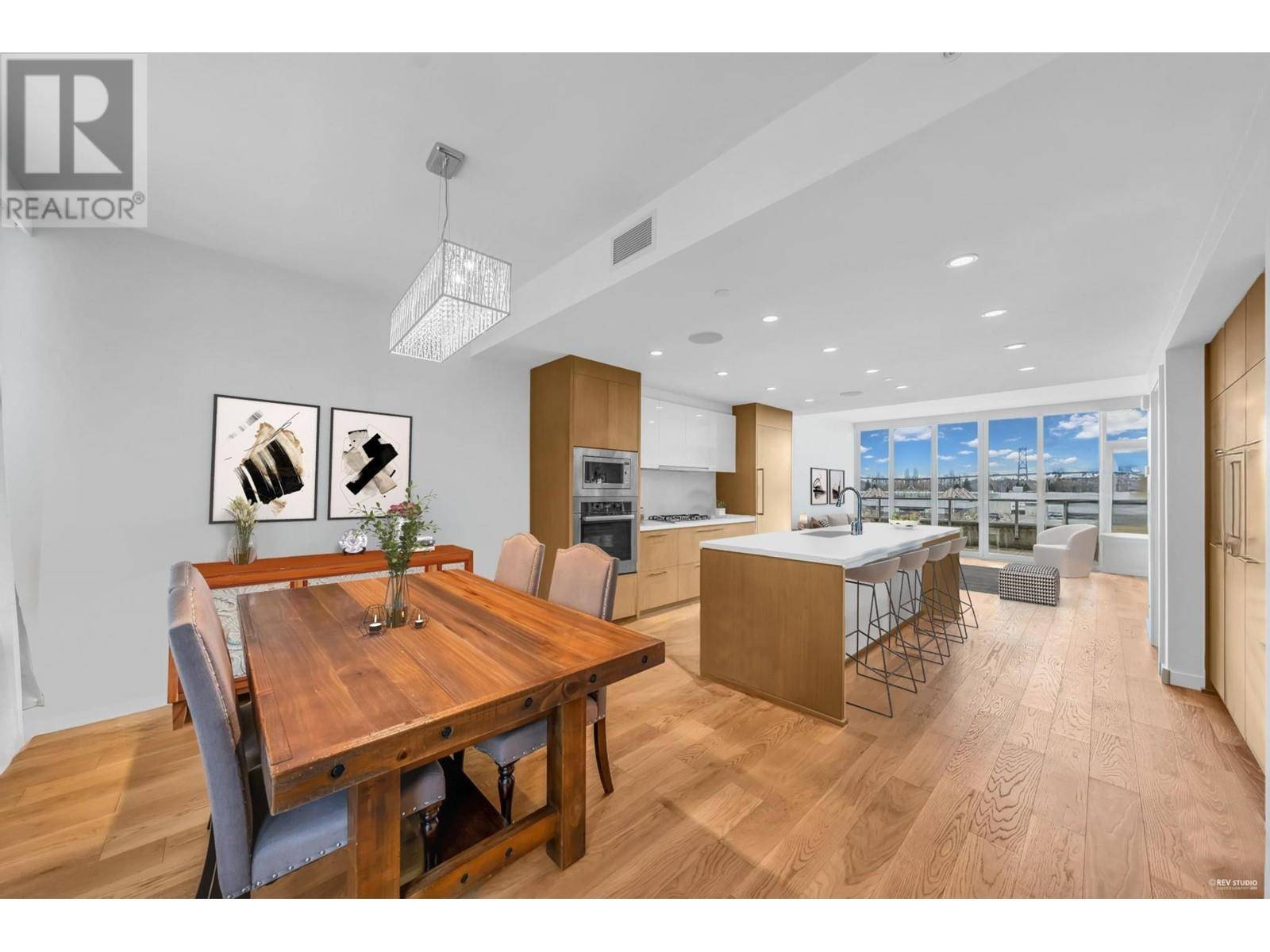 776 ARTHUR ERICKSON PLACE, West Vancouver, BC V7T0B6
