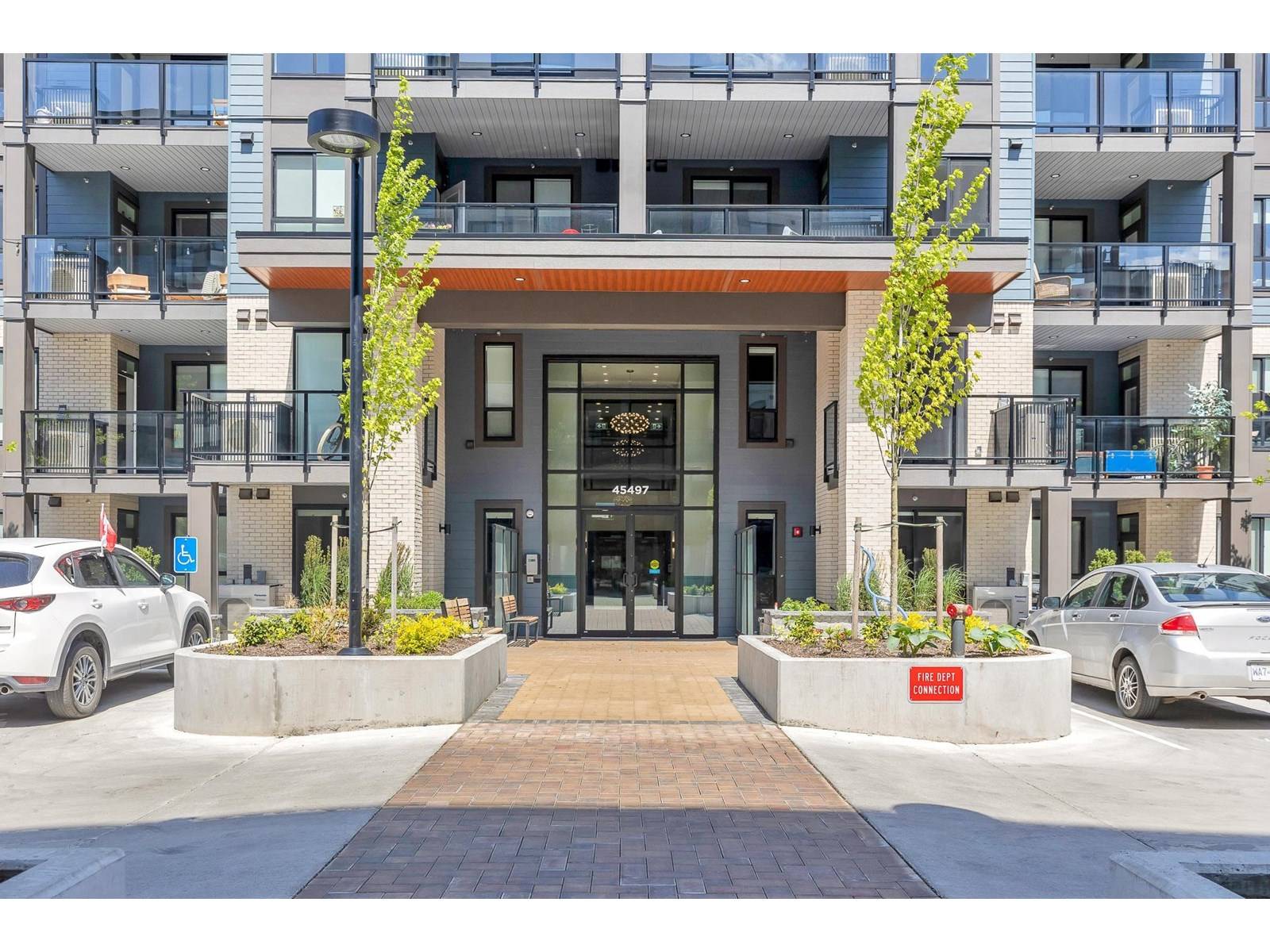 Chilliwack, BC V2R6L8,45497 CAMPUS DR #114
