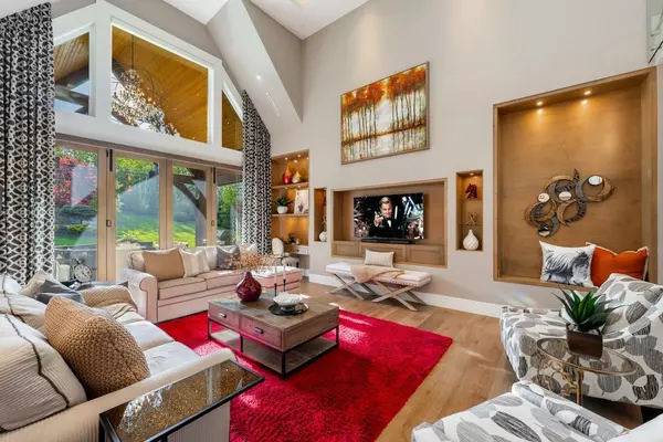 Langley, BC V2Z0A6,323 198 STREET