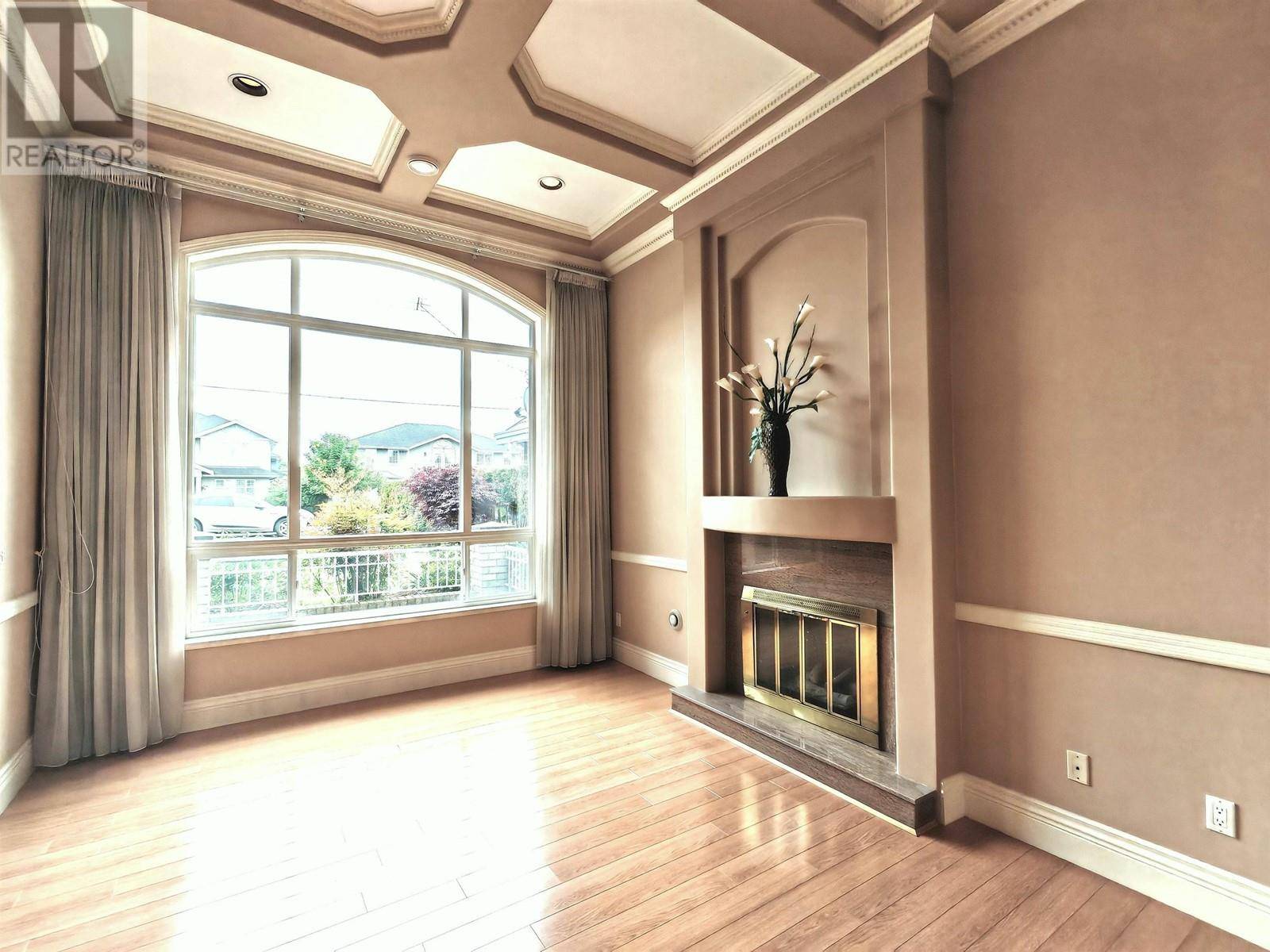 Richmond, BC V7C2X5,6451 COMSTOCK ROAD