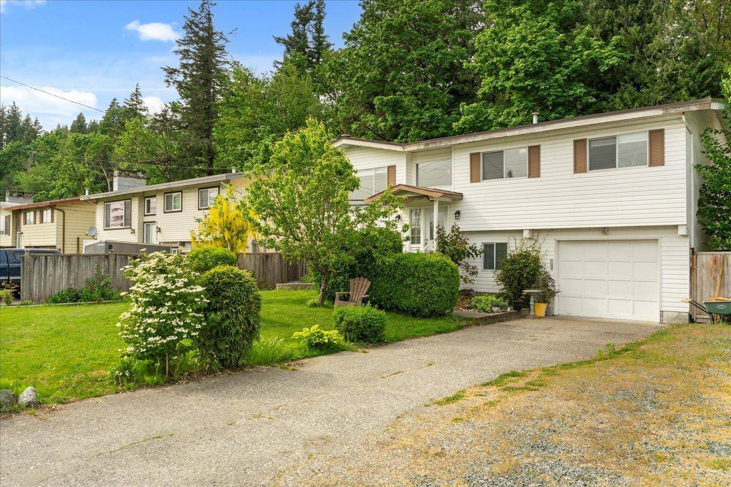 Chilliwack, BC V2P7M8,47637 YALE ROAD|Little Mountain