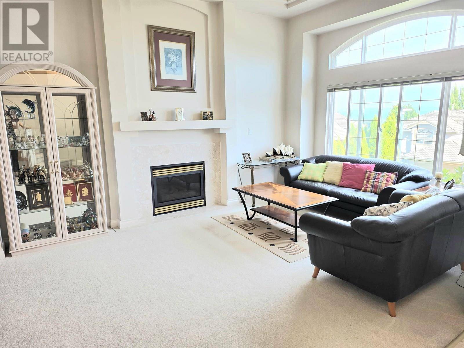 Coquitlam, BC V3E3A2,2955 BLACKBEAR COURT