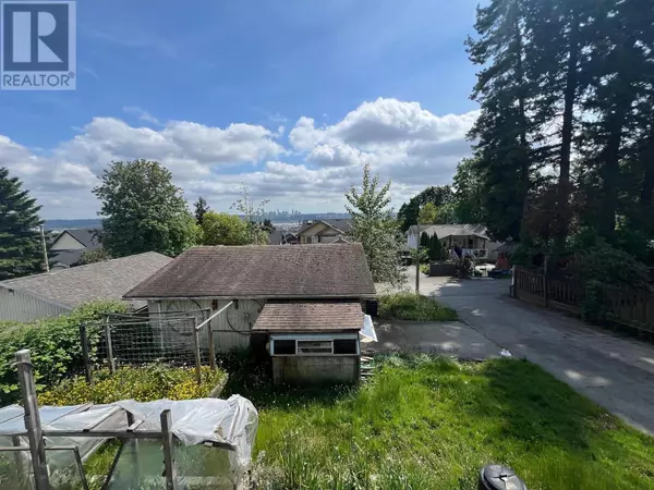 Coquitlam, BC V3K2K3,1008 THOMAS AVENUE