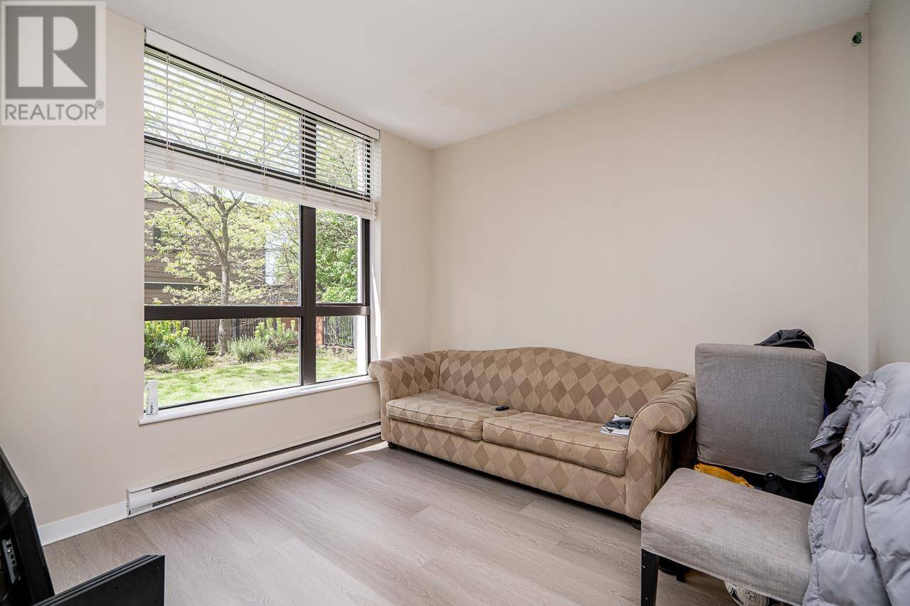 New Westminster, BC V3M1J9,814 ROYAL AVE #101