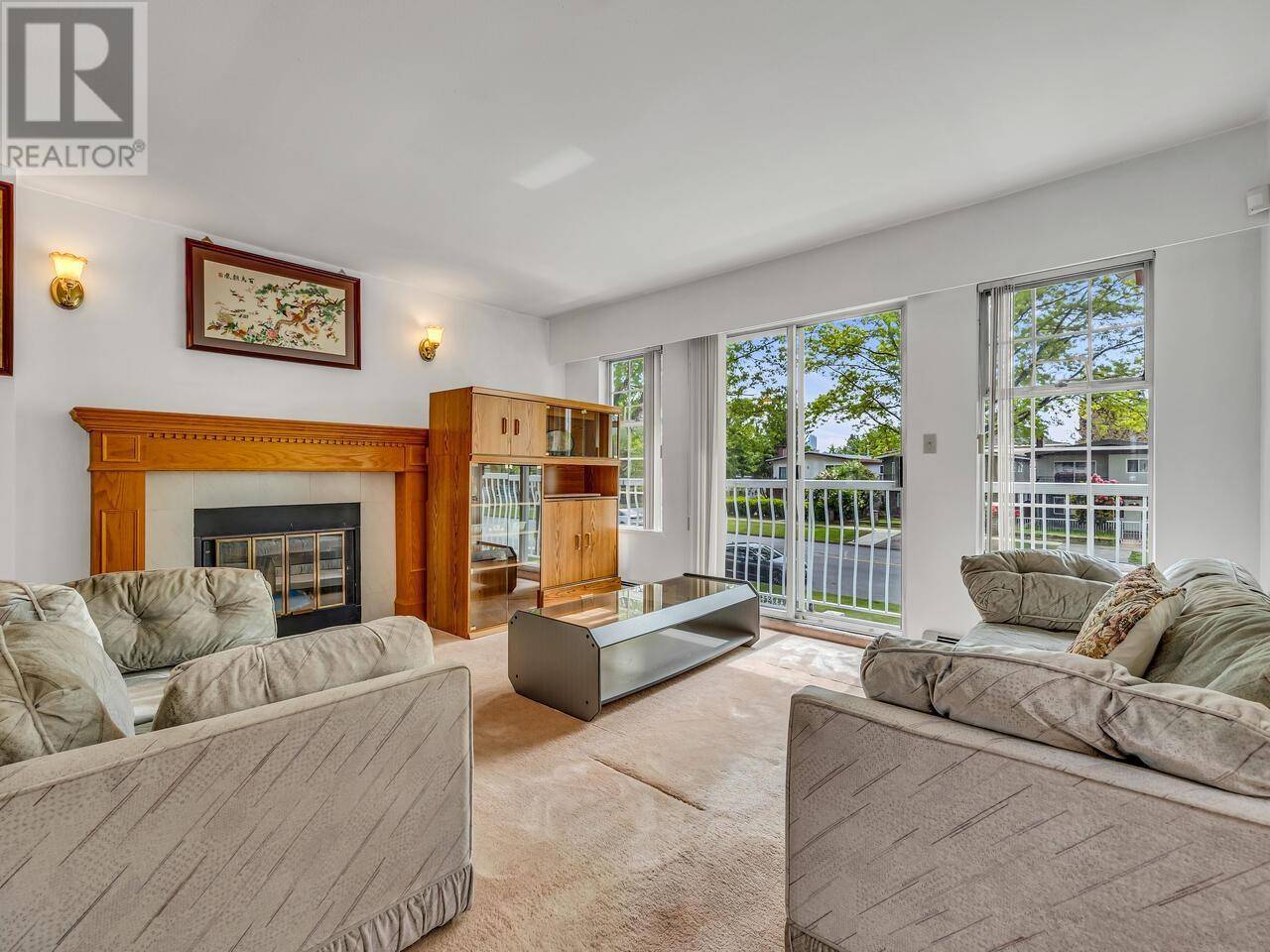 Vancouver, BC V5M2Z8,3607 E 22ND AVENUE
