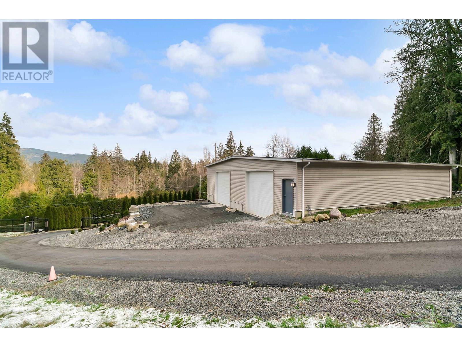 Maple Ridge, BC V2W1M8,26560 CUNNINGHAM AVENUE