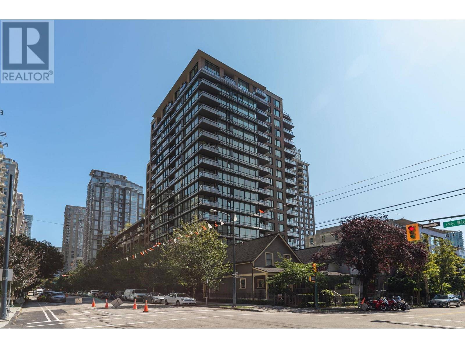 Vancouver, BC V6B0J8,1088 RICHARDS ST #504