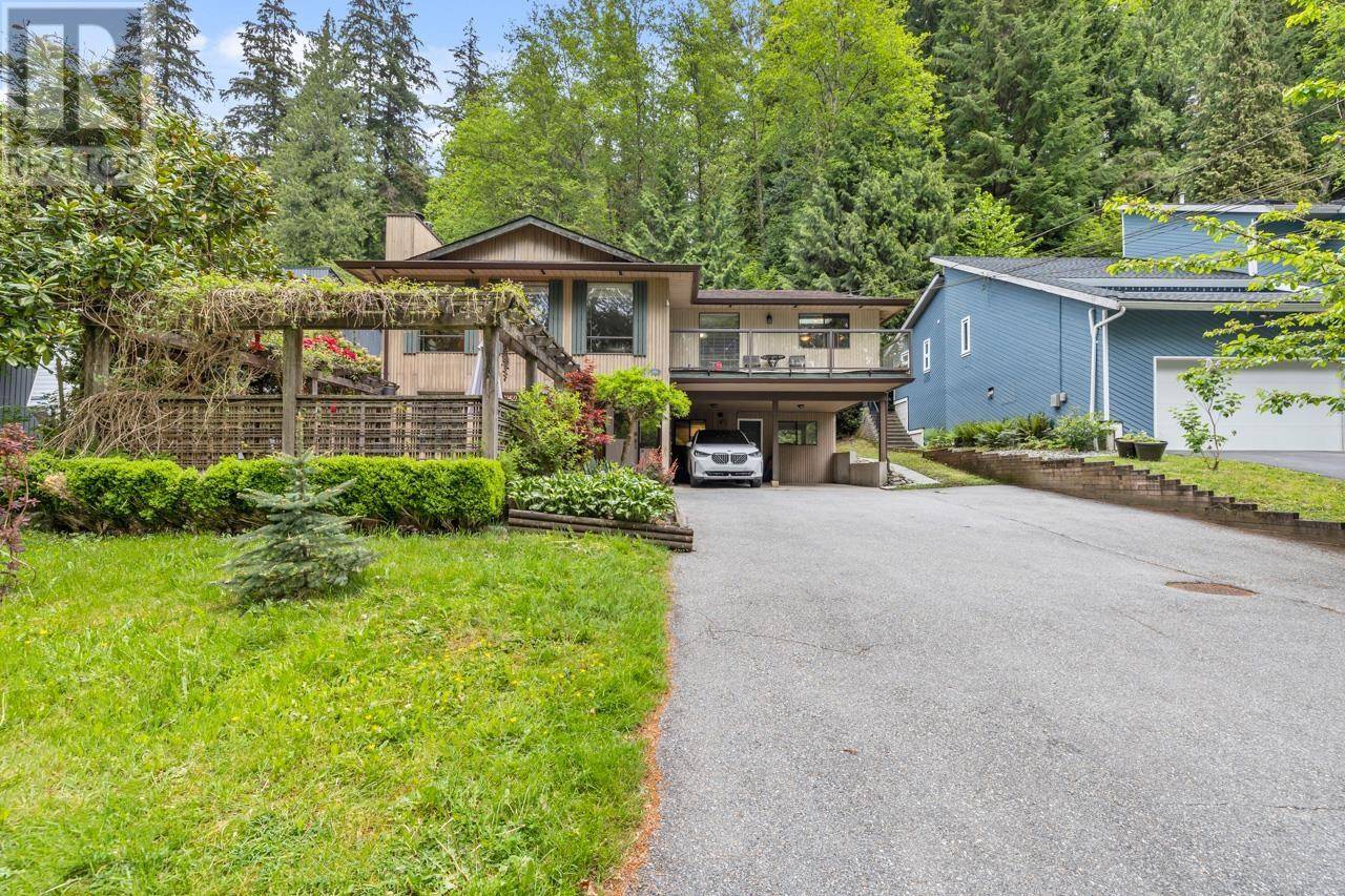 North Vancouver, BC V7H1V5,1184 RIVERSIDE DRIVE