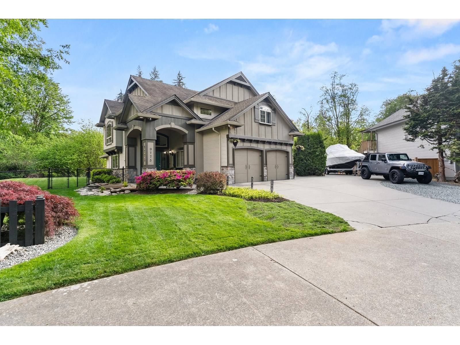 9773 208 STREET, Langley, BC V1M3Y3