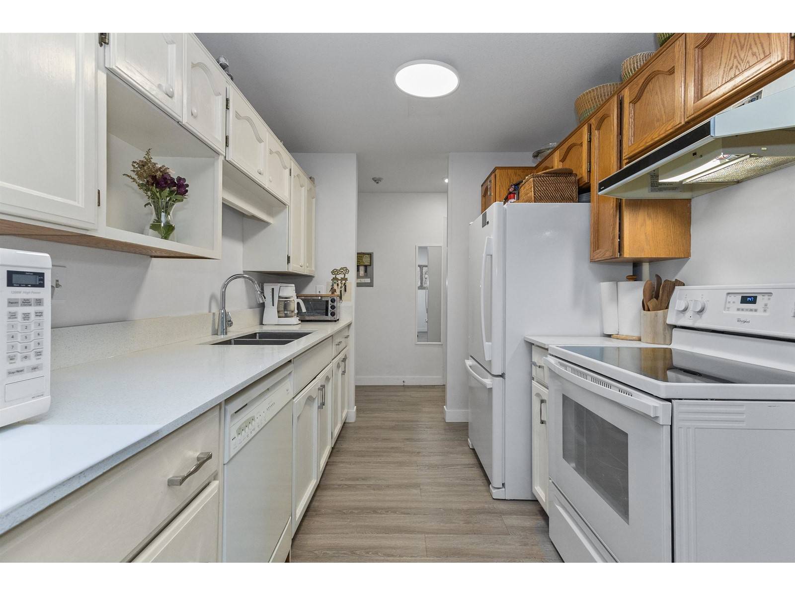 33535 KING #105, Abbotsford, BC V2S6Z5