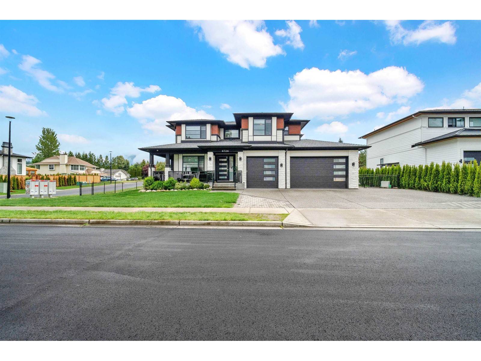 Mission, BC V2V0H8,8726 CLEVEN DRIVE