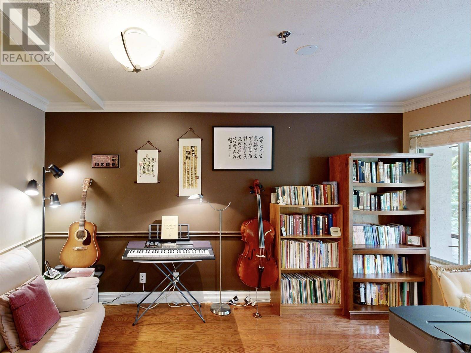 Burnaby, BC V3N4V2,6737 STATION HILL CT #204