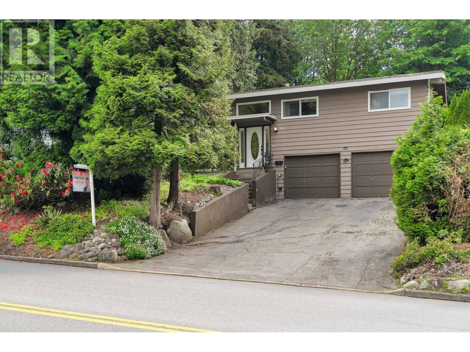 Coquitlam, BC V3J6S1,960 THERMAL DRIVE