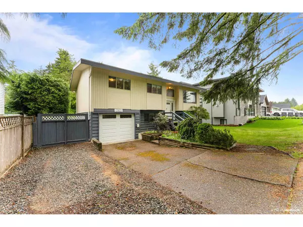13821 77A AVENUE, Surrey, BC V3W5Z3
