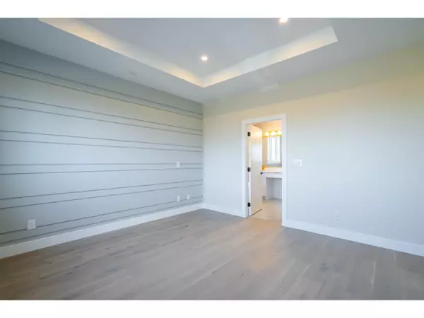 Surrey, BC V3Z0V6,16548 22 AVENUE