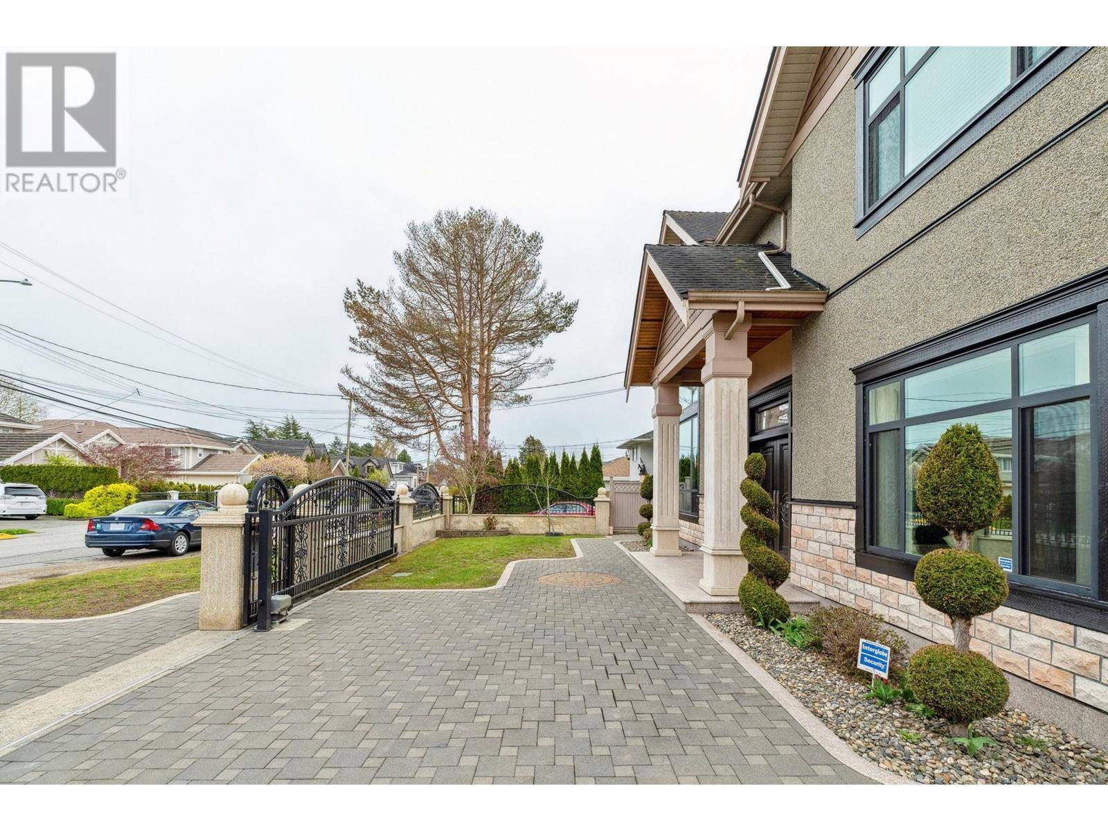 Richmond, BC V7A2N4,10051 LEONARD ROAD