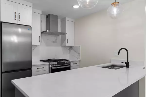 Harrison Hot Springs, BC V0M1K0,120 ESPLANADE AVE #502