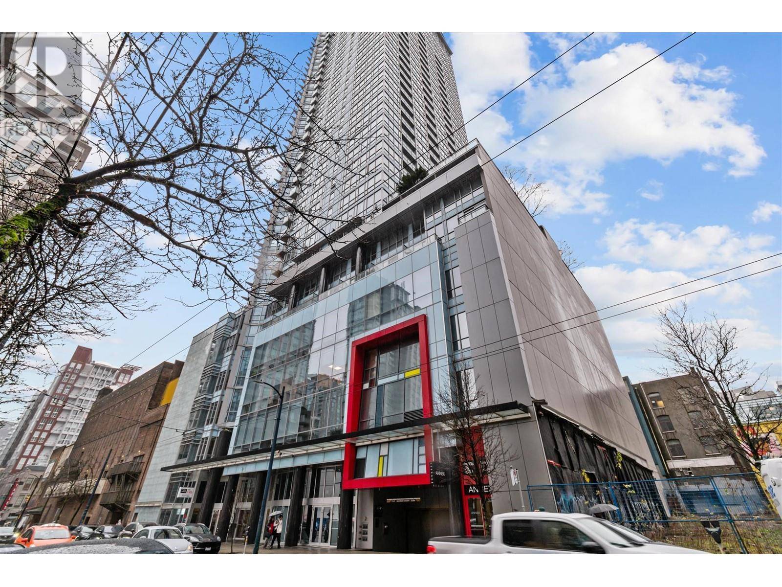 Vancouver, BC V6B0G4,833 SEYMOUR ST #2004