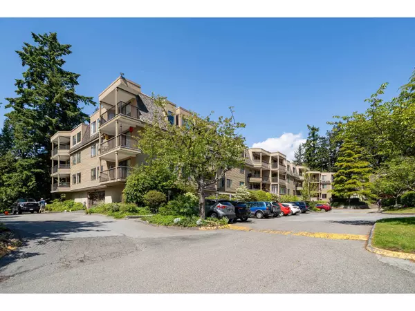 1760 SOUTHMERE #108, Surrey, BC V4A6E5