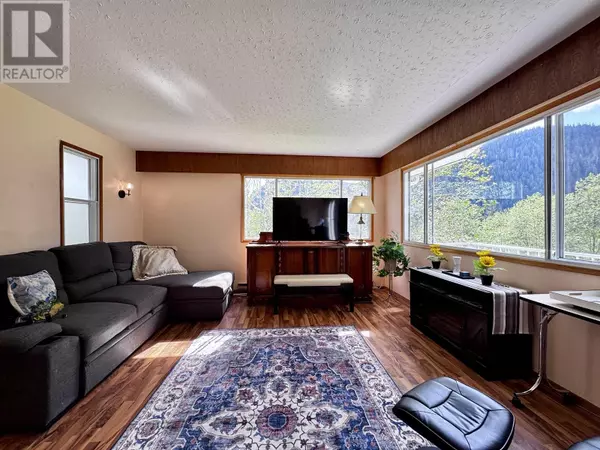 Prince Rupert, BC V8J3M6,736-738 TAYLOR STREET