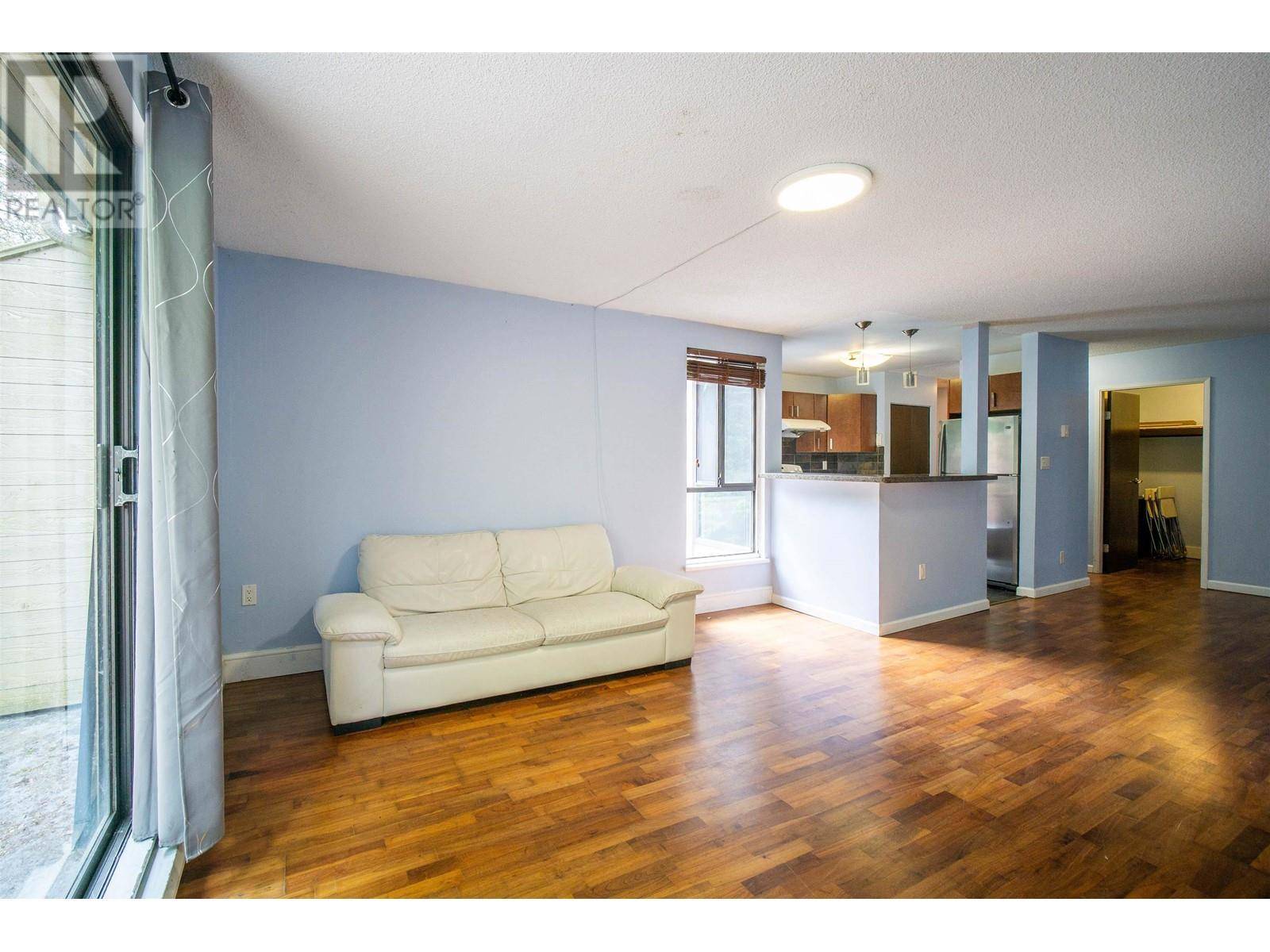 Burnaby, BC V3J7K1,9149 SATURNA DR #103