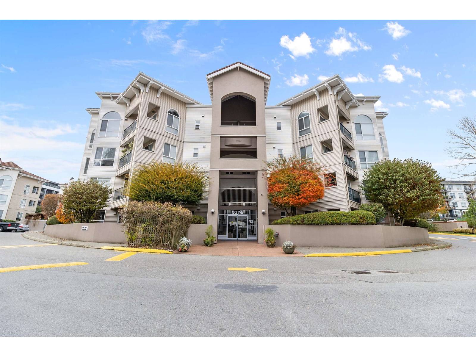 Abbotsford, BC V2T5T5,3174 GLADWIN #207