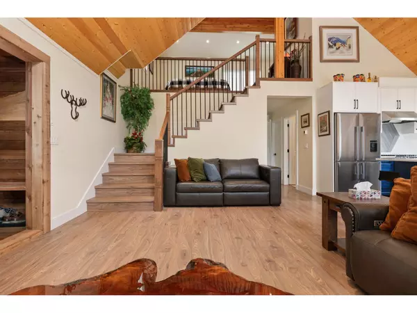 Hope, BC V0X1L0,71362 GROVE BLVD #HG158