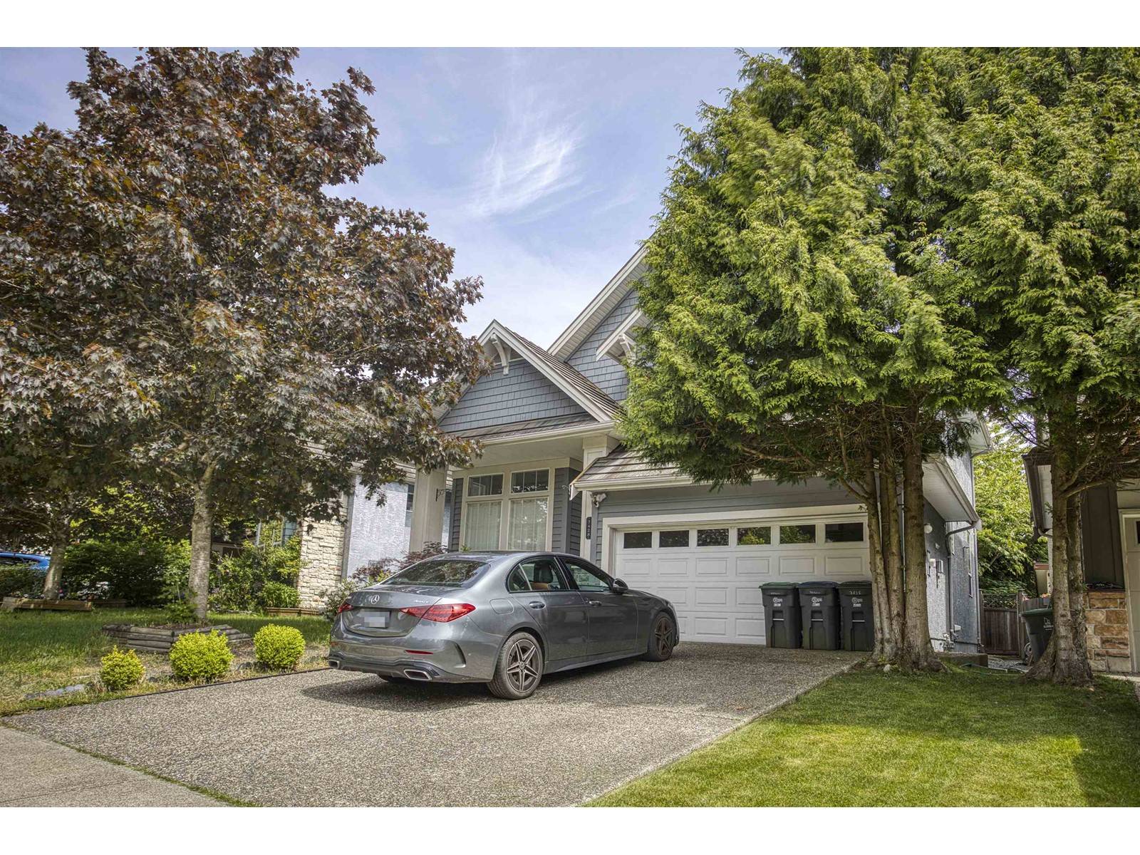 Surrey, BC V3Z2L3,3428 ROSEMARY HEIGHTS DRIVE