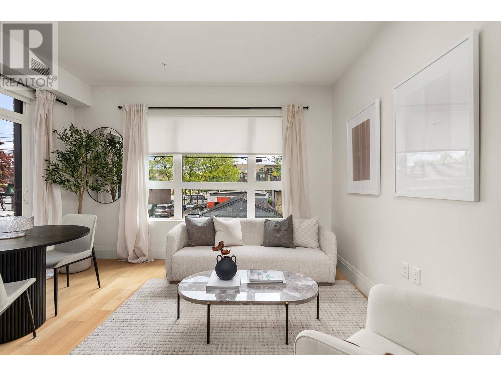 Vancouver, BC V5N4X6,2550 GARDEN DR #213