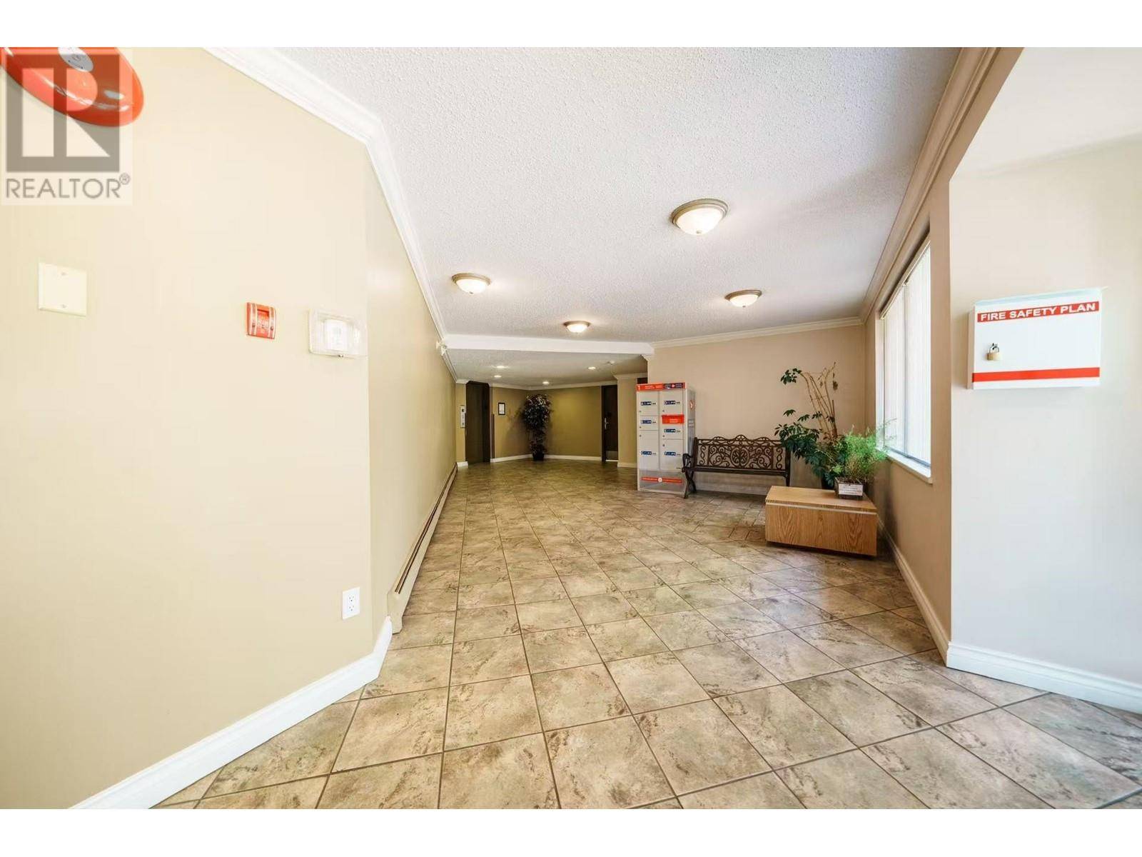 Richmond, BC V6X1B9,8720 LANSDOWNE RD #203