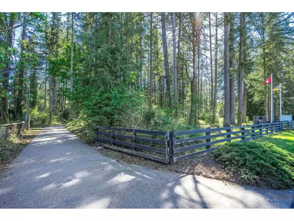 Langley, BC V2Z1X3,20286 27 AVENUE