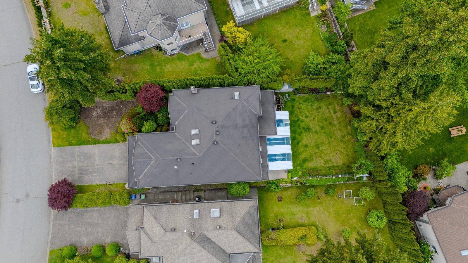 Surrey, BC V4N1W2,16661 CHERRYHILL CRESCENT