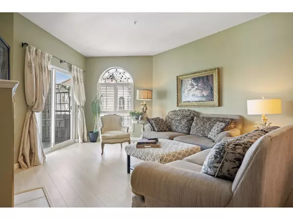 Abbotsford, BC V2T6R7,3176 GLADWIN #408