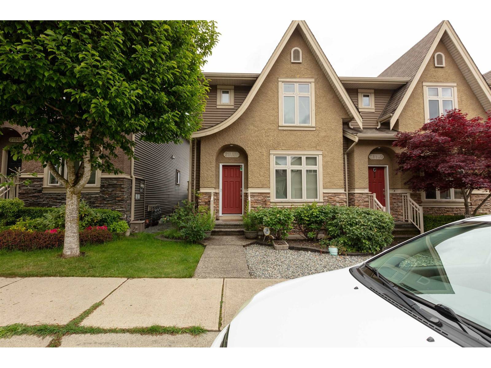 21145 77B AVENUE, Langley, BC V2Y0J3