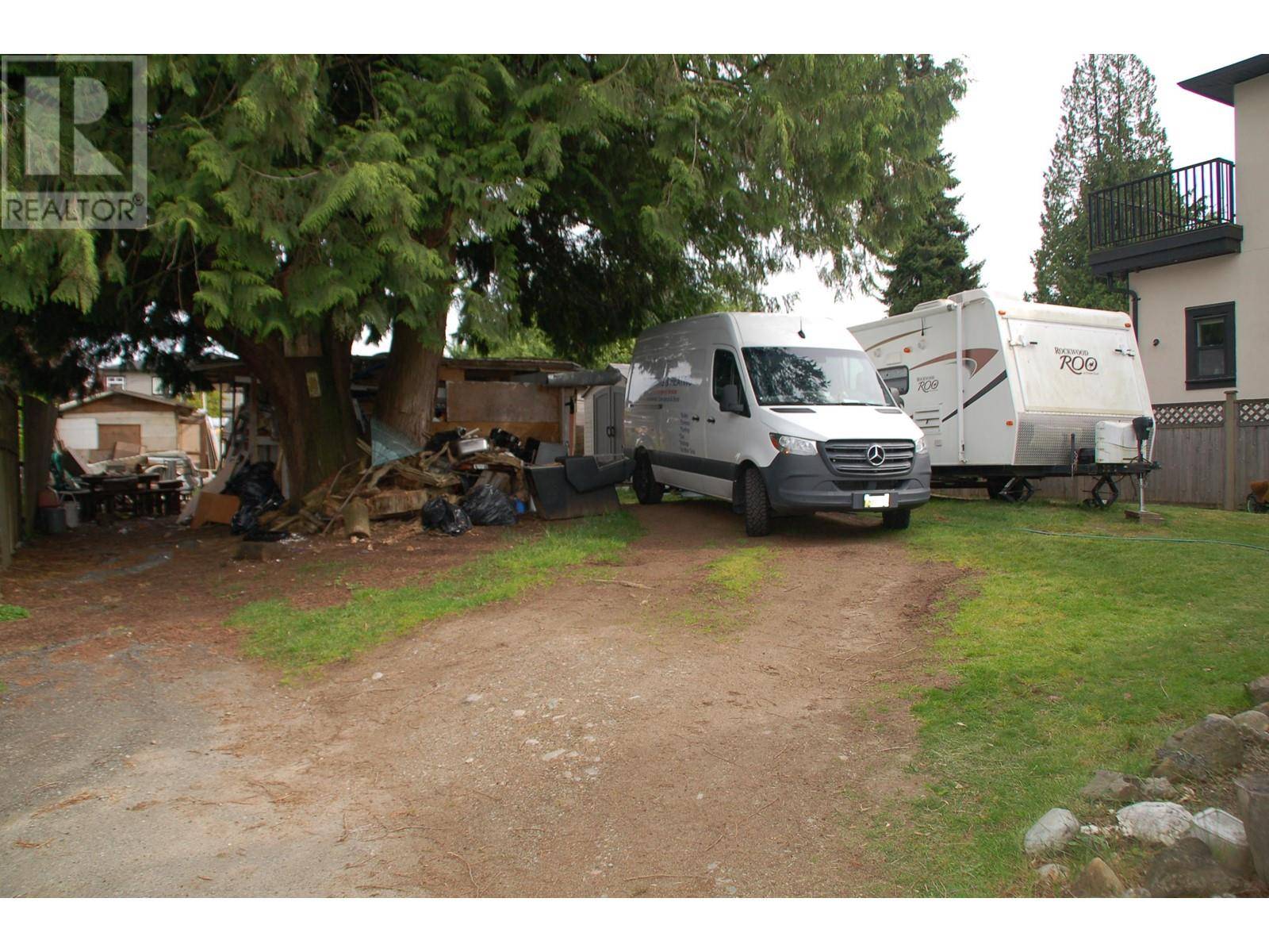 Burnaby, BC V5E2H1,7774 ROSEWOOD STREET
