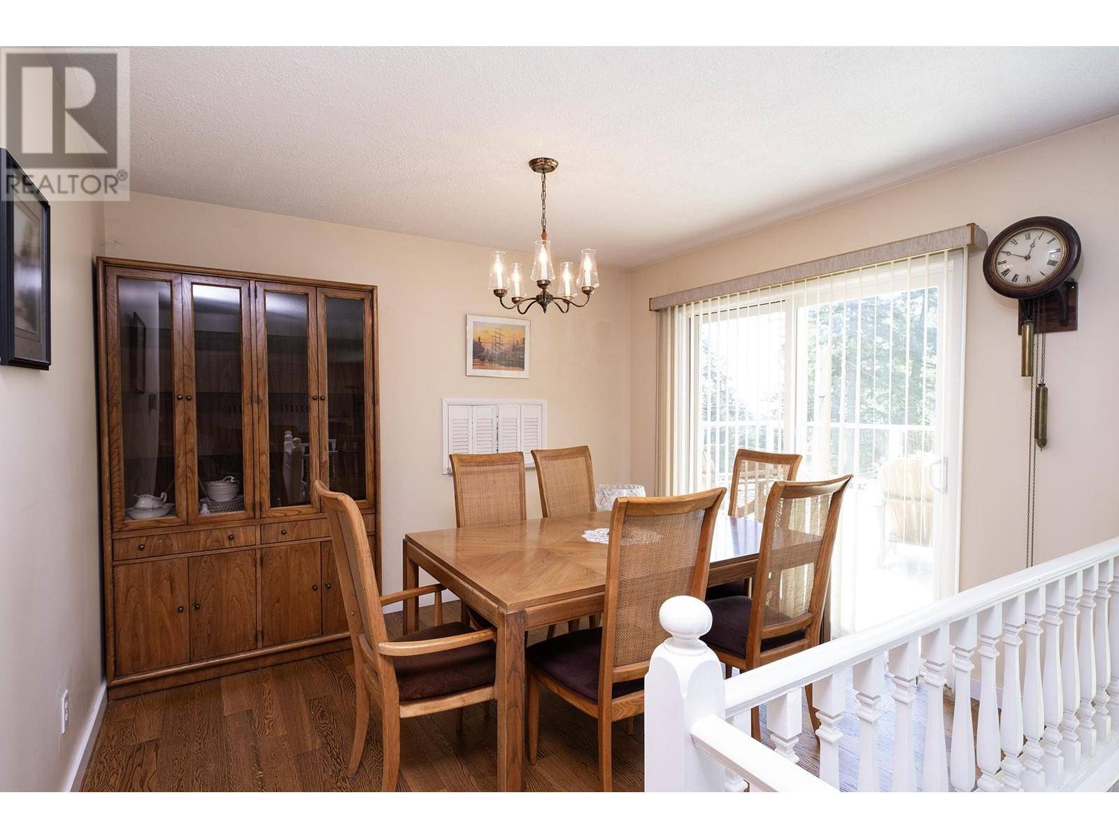 Gibsons, BC V0N1V3,1238 GOWER POINT ROAD