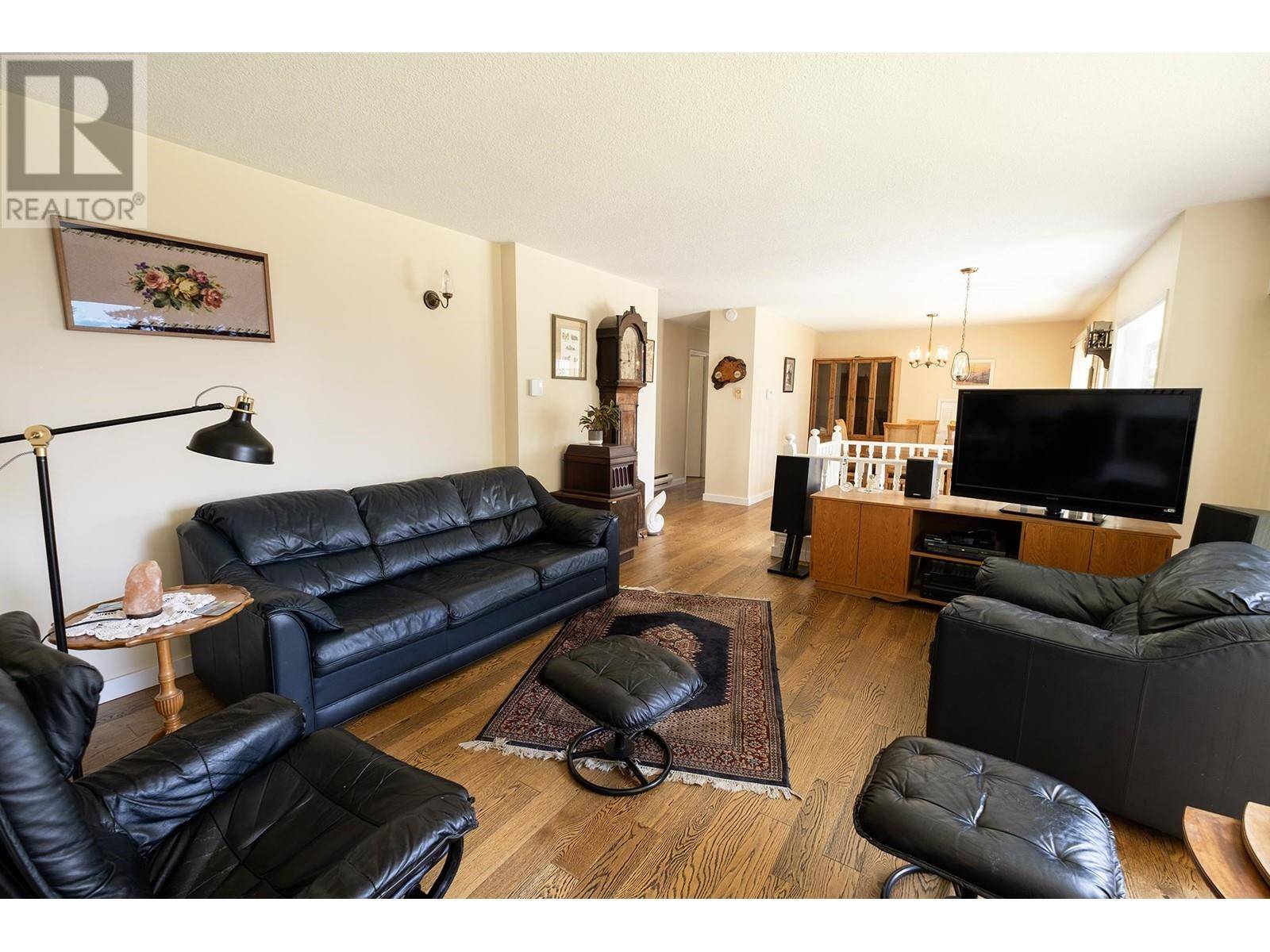 Gibsons, BC V0N1V3,1238 GOWER POINT ROAD