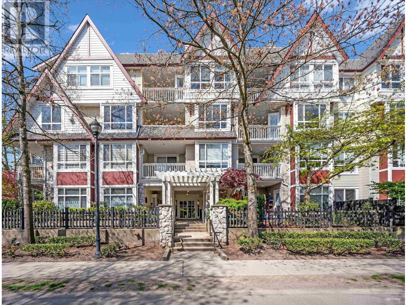 6833 VILLAGE GREEN #214, Burnaby, BC V5E4M1